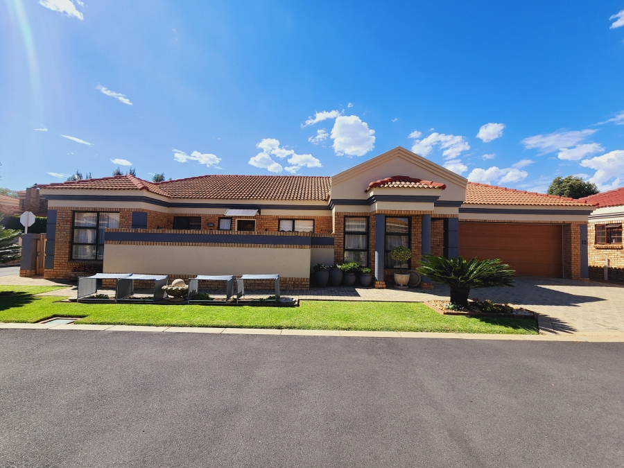 3 Bedroom Property for Sale in Grimbeeck Park North West